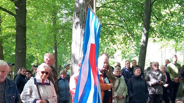 8. Mai 2015 - Ehrung der gefallenen Sowjetsoldaten auf dem Friedhof Richterweg