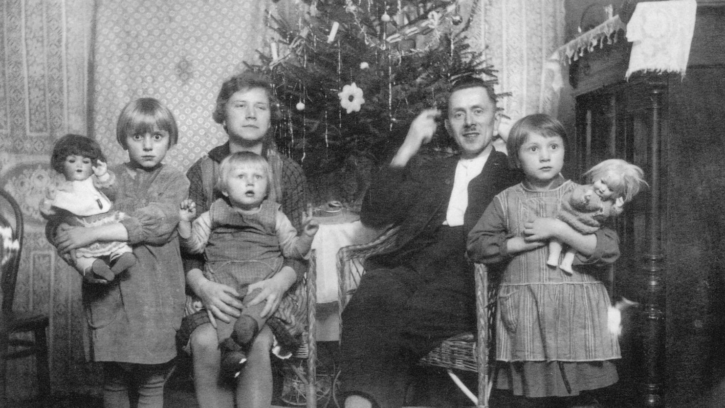 Familie von Marga Simon Weihnachten 1931