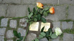 Fotos vom Stolpersteinverlegung 2012