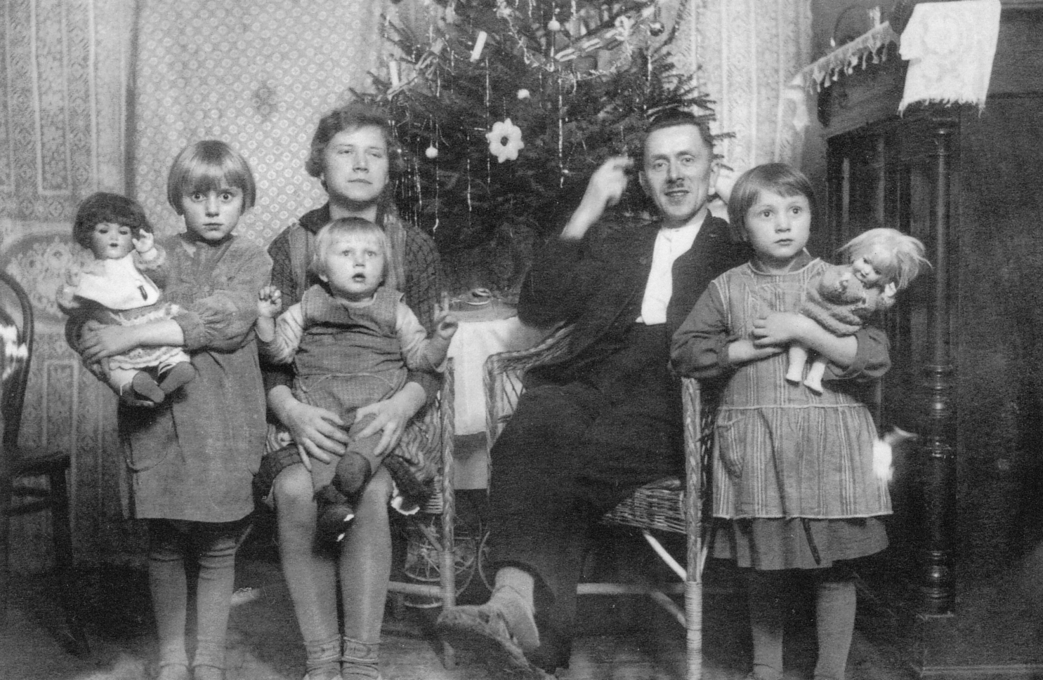 Familie von Marga Simon Weihnachten 1931 Familie von Marga Simon Weihnachten 1931