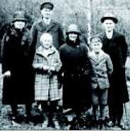 Max Saupe - Familie Max links oben 